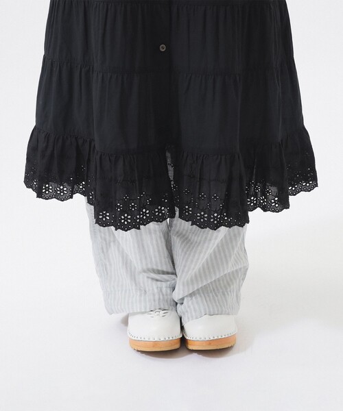 BEAMS BOY（ビームスボーイ）の「カットワーク キャミワンピース（ワンピース・レディース・ブラック/オフホワイト・2/1）」の16枚目の写真