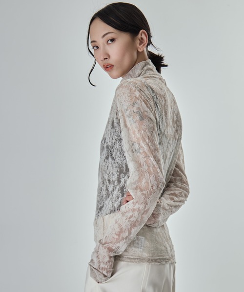 STUDIOUS（ステュディオス）の「【STUDIOUS/ステュディオス】Stretch Flocky Lace Top/ストレッチレーストップ/オールシーズン/華奢見え/ウォッシャブル（シャツ/ブラウス・レディース・ライトベージュ/ブラック/ラベンダー・FREE）」の22枚目の写真