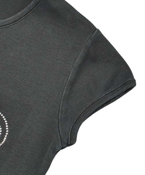 X-girl(エックスガール)の「RHINESTONE DECORATIVE SCRIPT LOGO S/S BABY TEE(Tシャツ/カットソー・レディース・ブラック/ライトピンク/オリーブ・ONE SIZE)」の13枚目の写真