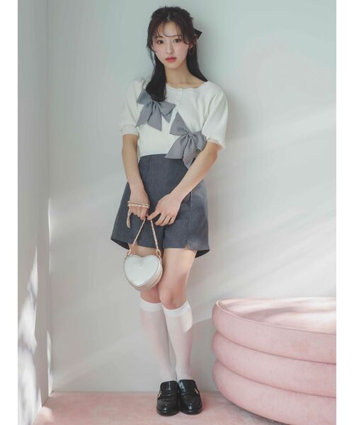 dazzlin(ダズリン)の「ミニスリットコンパクトショートパンツ(その他パンツ・レディース・チャコールグレー/ブラック・MEDIUM/SMALL)」の8枚目の写真