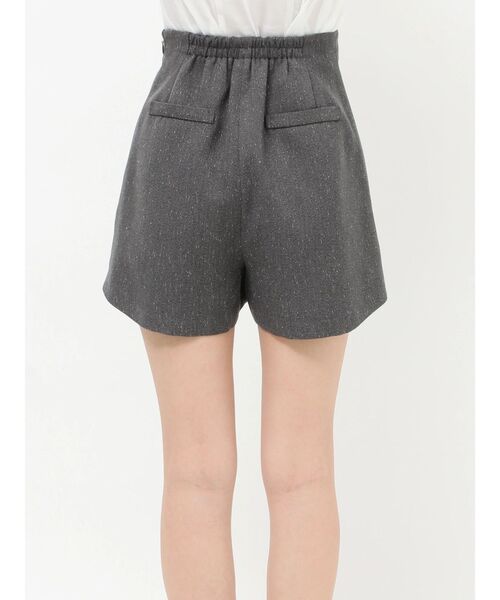 dazzlin(ダズリン)の「ミニスリットコンパクトショートパンツ(その他パンツ・レディース・チャコールグレー/ブラック・MEDIUM/SMALL)」の14枚目の写真
