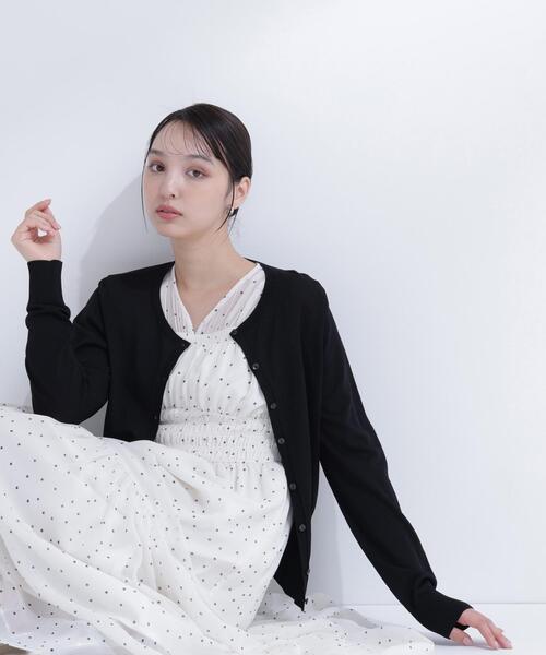 NATURAL BEAUTY BASIC(ナチュラルビューティーベーシック)の「【Oggi.jp掲載】【UVカット】レーヨンナイロンカーディガン(カーディガン/ボレロ・レディース・オフホワイト/ブラック/ライトグリーン・FREE)」の2枚目の写真