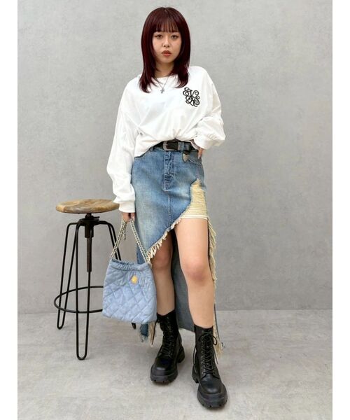 EVRIS（エヴリス）の「【500mlペットボトル収納可】フェイクスウェードキルティングショルダーBAG（ショルダーバッグ・レディース・キャメル/ホワイト/ブルー・FREE）」の19枚目の写真