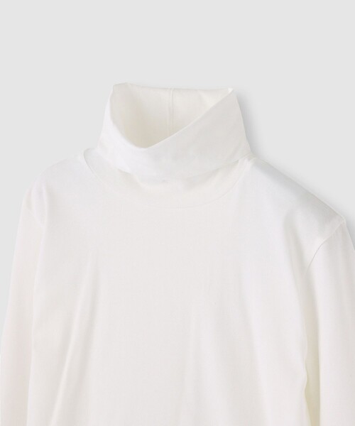 allureville（アルアバイル）の「強撚フライスタートルプルオーバー（Tシャツ/カットソー・レディース・オフホワイト/ネイビー・2）」の4枚目の写真