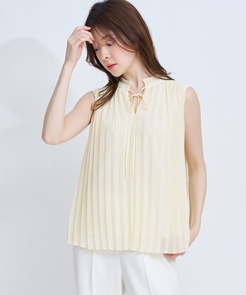 NOELA(ノエラ)の「ノースリプリーツブラウス(シャツ/ブラウス・レディース・ブラック/オフホワイト/イエロー・フリー)」の15枚目の写真