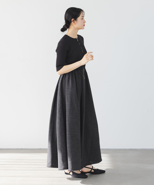 Noble（ノーブル）の「《追加・新色》フロントジップドッキングワンピース（ワンピース・レディース・チャコールグレー/キャメル/ベージュ・36/38）」の12枚目の写真