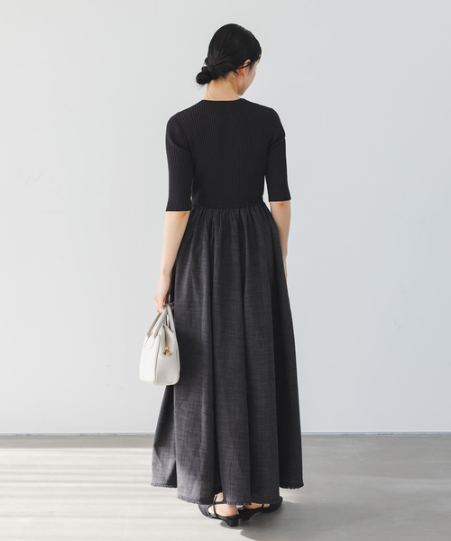 Noble（ノーブル）の「《追加・新色》フロントジップドッキングワンピース（ワンピース・レディース・チャコールグレー/キャメル/ベージュ・36/38）」の13枚目の写真