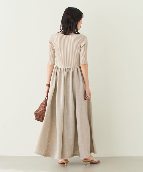 Noble（ノーブル）の「《追加・新色》フロントジップドッキングワンピース（ワンピース・レディース・チャコールグレー/キャメル/ベージュ・36/38）」の20枚目の写真