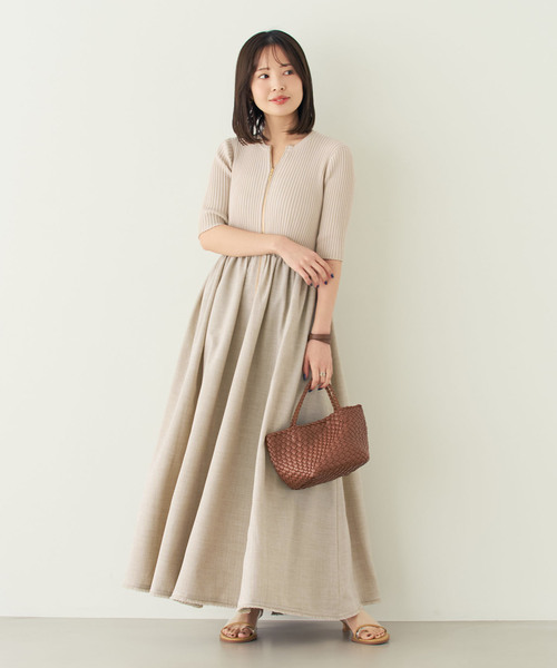 Noble(ノーブル)の「《追加・新色》【洗える】フロントジップドッキングワンピース(ワンピース・レディース・チャコールグレー/キャメル/ベージュ・36/38)」の8枚目の写真