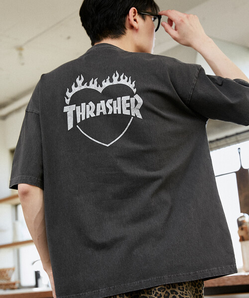 FREAK'S STORE(フリークスストア)の「THRASHER × PUBLUX/スラッシャー 別注 バックプリント ハート ロゴTシャツ 限定展開(Tシャツ/カットソー・メンズ・ブラック/ピンク/ホワイト/ネイビー・LARGE/MEDIUM/SMALL)」の5枚目の写真