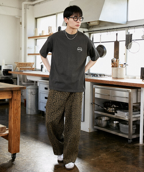 FREAK'S STORE(フリークスストア)の「THRASHER × PUBLUX/スラッシャー 別注 バックプリント ハート ロゴTシャツ 限定展開(Tシャツ/カットソー・メンズ・ブラック/ピンク/ホワイト/ネイビー・LARGE/MEDIUM/SMALL)」の8枚目の写真