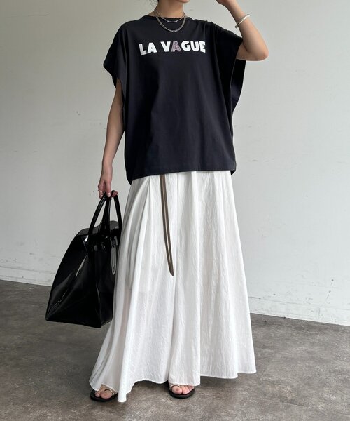 DouDou（ドゥドゥ）の「袖タックフレンチメタリックロゴTEE（Tシャツ/カットソー・レディース・ホワイト系その他/オフホワイト/チャコールグレー・FREE）」の13枚目の写真