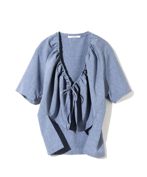 MIDIUMISOLID(ミディウミソリッド)の「MIDIUMISOLID for Ladies ノーカラードローストリングシャツ(シャツ/ブラウス・レディース・ブラック/ネイビー/ライトグレー・FREE)」の12枚目の写真
