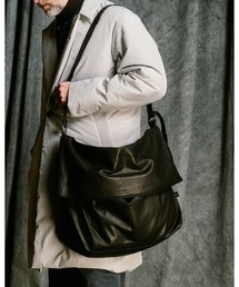 wjk（ダヴルジェイケイ）の「leather shoulder bag（ショルダーバッグ）」