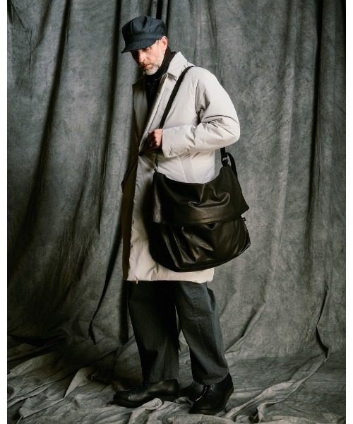 wjk(ダヴルジェイケイ)の「leather shoulder bag(ショルダーバッグ・メンズ・ブラック・FREE)」の9枚目の写真