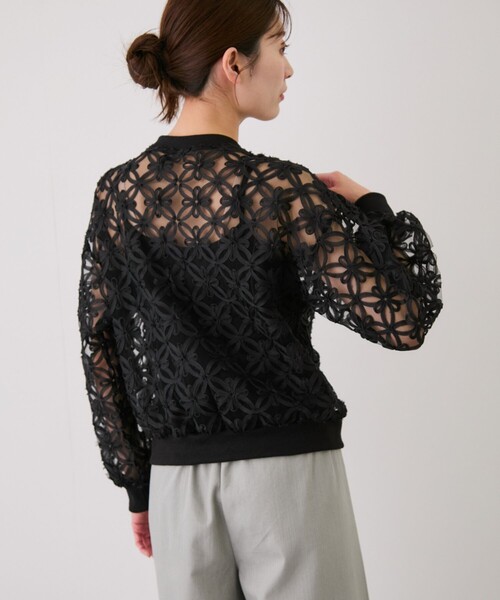 Jayro(ジャイロ)の「フラワー刺繍シアーブルゾン(ブルゾン・レディース・ブラック/ホワイト系その他2/ホワイト・FREE)」の6枚目の写真