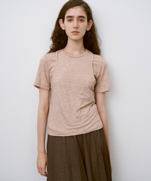 UNFIL(アンフィル)の「UNFIL | スラブヤーン レイヤーどトップス WOMEN(Tシャツ/カットソー・レディース・キャメル/ライトグレー・1)」の2枚目の写真