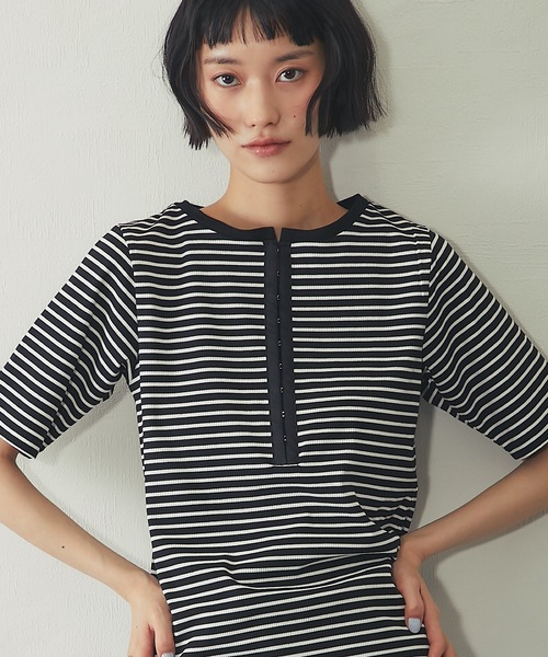 ANOTHER S（アナザーエス）の「ボーダー&配色テレコリブTシャツ（Tシャツ/カットソー・レディース・オフホワイト/アイボリー系/チャコールグレー/モカ/ブラック系・M）」の3枚目の写真