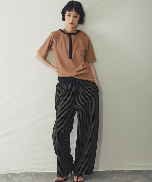 ANOTHER S（アナザーエス）の「ボーダー&配色テレコリブTシャツ（Tシャツ/カットソー・レディース・オフホワイト/アイボリー系/チャコールグレー/モカ/ブラック系・M）」の7枚目の写真