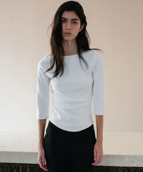 BLANKROOM HER（ブランクルームウーマン）の「イーブンボートネックトップ_ホワイト（Tシャツ/カットソー・レディース・その他・ONE）」の5枚目の写真