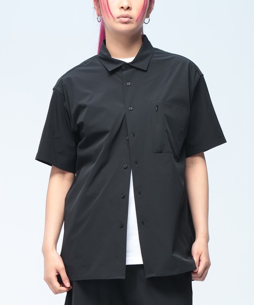 S&SONS(エスアンドサンズ)の「【セットアップ】 半袖 シャツ 短パン セットアップ メンズ 夏 軽量 レディース ドライ ストレッチ ナイロン ショートパンツ 上下セット S&SONS (エスアンドサンズ)(セットアップ・メンズ・ブラック/ベージュ/ブルーグレー・LL/L/M)」の7枚目の写真