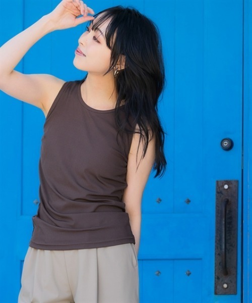 nissen(ニッセン)の「【水陸両用】カップ付アメスリリブタンクトップ&ショートパンツ(吸汗速乾・UVカット)<大きいサイズ有>(セットアップ・レディース・ブラック/ブラウン・3L/L/LL/S/M)」の11枚目の写真