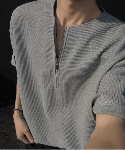 NOWLE(ノウル)の「【NOWLE】ハーフジップ ワッフル クルーネック 半袖 Tシャツ(Tシャツ/カットソー・メンズ・ブラック/ホワイト/グレー・FREE)」の3枚目の写真