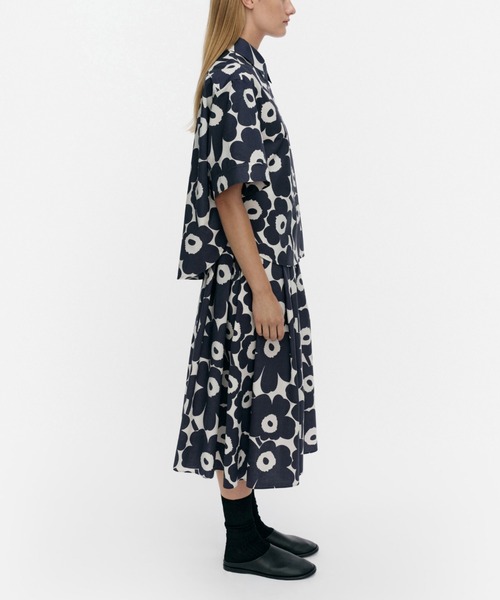 marimekko(マリメッコ)の「【ASIA EXCLUSIVE】Ae Standardi Unikko / shirt(シャツ/ブラウス・レディース・ネイビー・40/38/36/34)」の2枚目の写真
