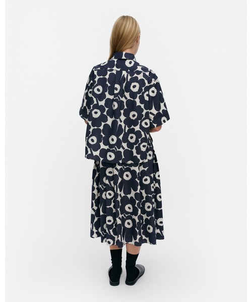 marimekko(マリメッコ)の「【ASIA EXCLUSIVE】Ae Standardi Unikko / shirt(シャツ/ブラウス・レディース・ネイビー・40/38/36/34)」の3枚目の写真