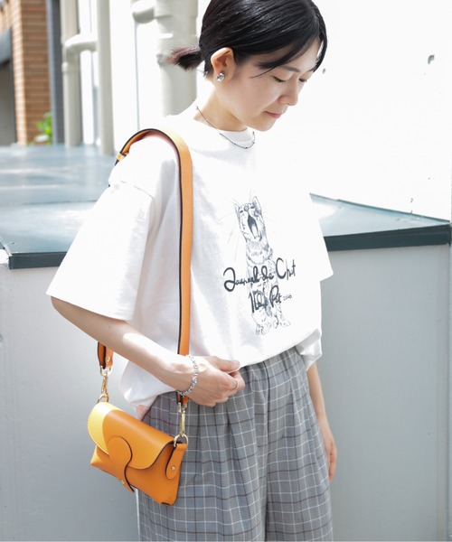 Blanc Bleu Minuit（ブランブルーミニュイ）の「あくびCAT　クルーネックTEE（Tシャツ/カットソー・レディース・ホワイト・FREE）」の4枚目の写真