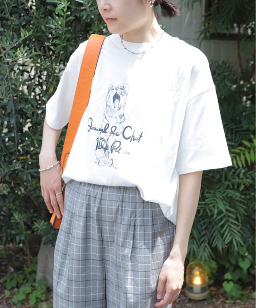 Blanc Bleu Minuit（ブランブルーミニュイ）の「あくびCAT　クルーネックTEE（Tシャツ/カットソー・レディース・ホワイト・FREE）」の5枚目の写真