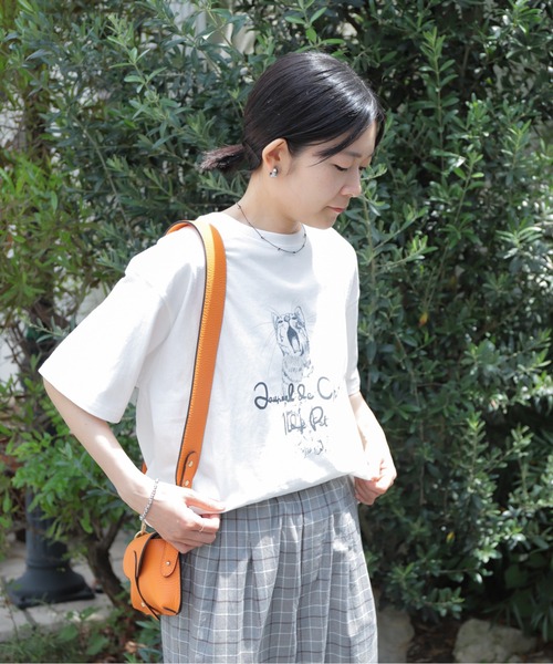 Blanc Bleu Minuit（ブランブルーミニュイ）の「あくびCAT　クルーネックTEE（Tシャツ/カットソー・レディース・ホワイト・FREE）」の6枚目の写真