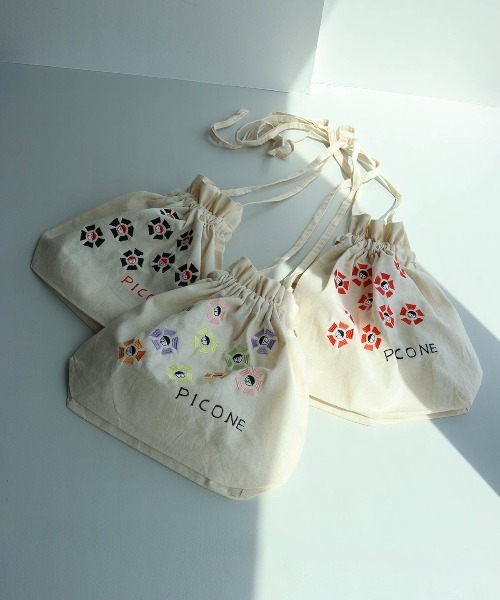 CASA PICONE(カーサピッコーネ)の「刺繍巾着ショルダーバッグ(ショルダーバッグ・レディース・レッド/ブラック/マルチ・FREE)」の5枚目の写真