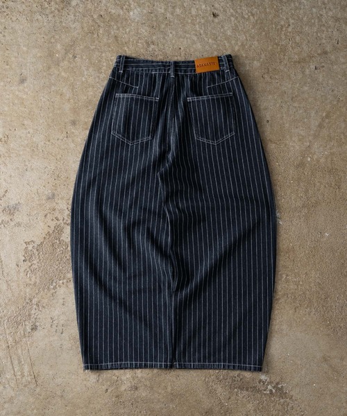 ADAMASTE(アダマスト)の「Hickory Stripe Wide Curve Denim Pants - ヒッコリーストライプワイドカーブデニムパンツ(デニムパンツ・メンズ・ブラック/ネイビー・MEDIUM/LARGE)」の12枚目の写真