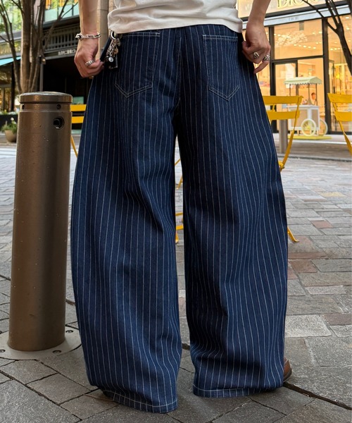ADAMASTE(アダマスト)の「Hickory Stripe Wide Curve Denim Pants - ヒッコリーストライプワイドカーブデニムパンツ(デニムパンツ・メンズ・ブラック/ネイビー・MEDIUM/LARGE)」の8枚目の写真