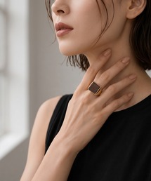 EMUNE（エミュネ）の「スクエアリング（リング）」