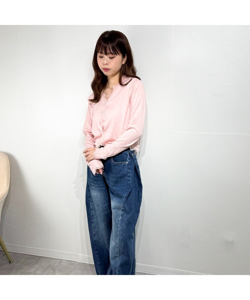 marcydorn(マーシードルン)の「とろみメロウショートカーデ カーディガン(カーディガン/ボレロ・レディース・ピンク/ホワイト・S/M)」の4枚目の写真