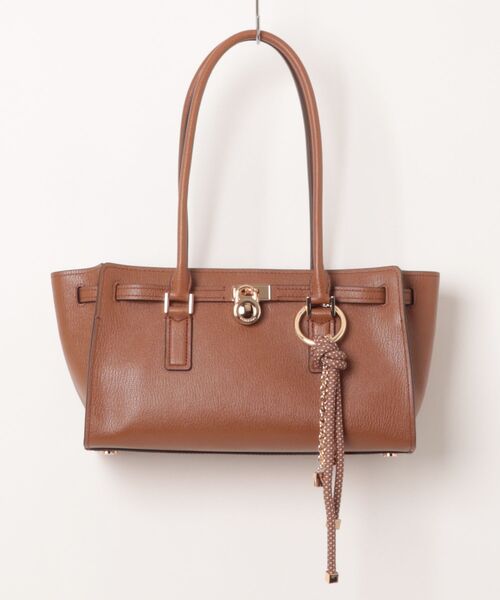 MICHAEL KORS(マイケルコース)の「HAMILTON MODERNE ショルダートート ウィズ チャーム スモール(ショルダーバッグ・レディース・ブラウン系・FREE)」の5枚目の写真