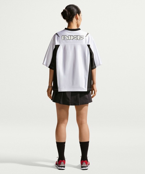 NIKE(ナイキ)の「NIKE AS W NK STREET GFX JERSEY / ナイキ ウィメンズ ストリート GFX ジャージー 【SP】(ジャージ・レディース・ブラック/ホワイト/グリーン・S/L/M)」の10枚目の写真