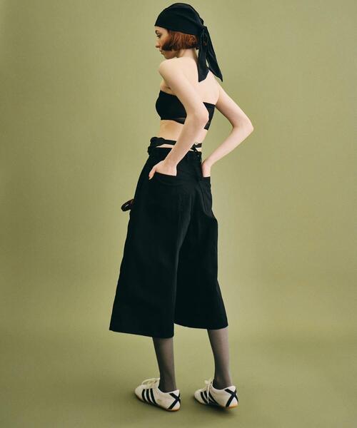 URBAN RESEARCH(アーバンリサーチ)の「Teya WIDE VOLUME PANTS(その他パンツ・レディース・ブラック・LARGE/SMALL)」の4枚目の写真