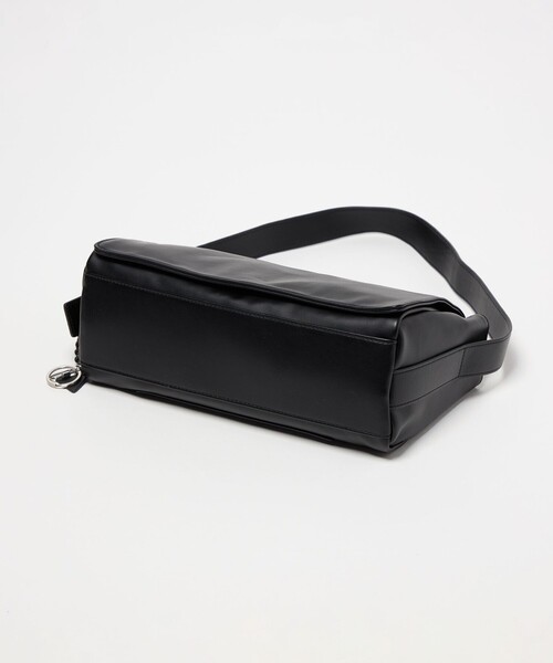 green label relaxing(グリーンレーベルリラクシング)の「【WEB限定】<COMERU>COCOON コクーン ショルダーバッグ(ショルダーバッグ・メンズ・ブラック・FREE)」の7枚目の写真