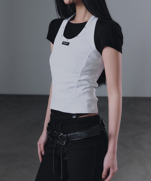 GROWHIDE（グロウハイド）の「ボルデュスタッズホルターネックスリーブレス_ライトグレー（Tシャツ/カットソー・レディース・ライトグレー・FREE）」の2枚目の写真