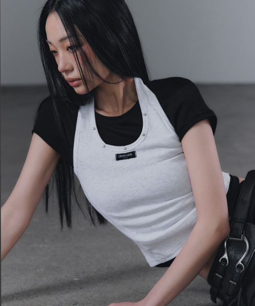 GROWHIDE（グロウハイド）の「ボルデュスタッズホルターネックスリーブレス_ライトグレー（Tシャツ/カットソー・レディース・ライトグレー・FREE）」の4枚目の写真