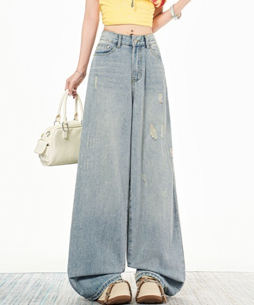 AMAJI(アマジ)の「クラッシュ加工 ウォッシュド ワイドデニムパンツ(デニムパンツ・レディース・ブルー・SMALL/MEDIUM/LARGE/X-LARGE)」の2枚目の写真