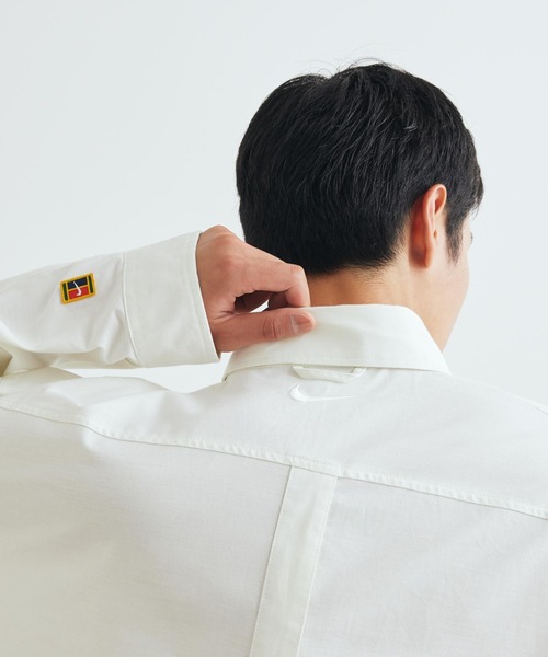 NIKE(ナイキ)の「ナイキ クラブ ルールズ メンズ ロングスリーブ オックスフォード トップス / Nike Club Rules Men's Long-Sleeve Oxford Top IU0799-121 Summit White(シャツ/ブラウス・メンズ・アイボリー・XL/S/M/L/2XL)」の4枚目の写真