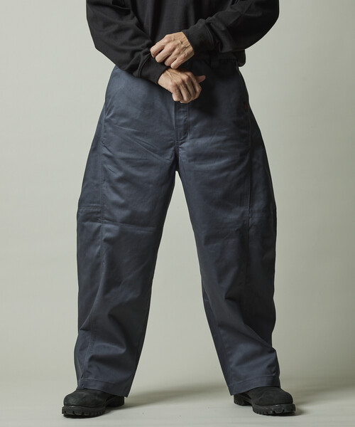 RED KAP（レッドキャップ）の「RED KAP/レッドキャップ 別注 PT-20 TWILL BARREL LEG PANTS/ツイル バレルレッグパンツ（その他パンツ・メンズ・チャコールグレー/ブラック/ベージュ/ブラウン/オフホワイト・SMALL/MEDIUM/LARGE）」の4枚目の写真