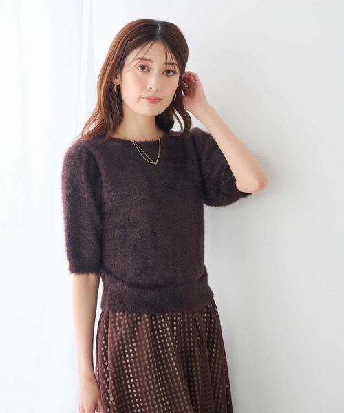 a.v.v(アーヴェヴェ)の「前後2WAY/ラメフェザーハーフスリーブプルオーバー(ニット/セーター・レディース・チャコールグレー/ブラウン・39)」の3枚目の写真