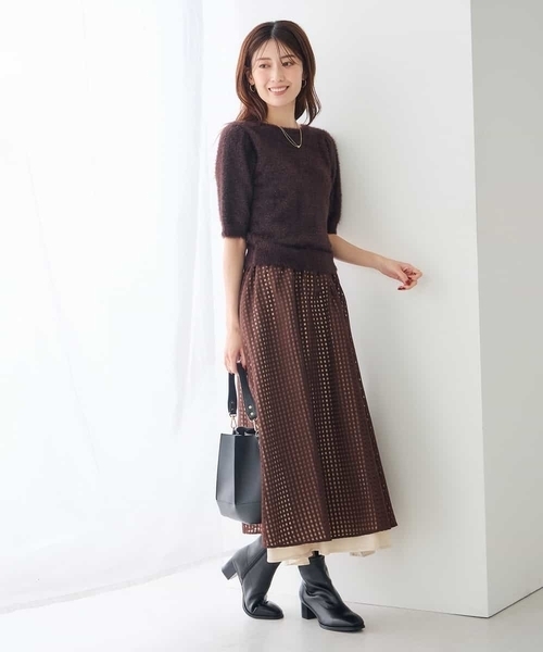 a.v.v(アーヴェヴェ)の「前後2WAY/ラメフェザーハーフスリーブプルオーバー(ニット/セーター・レディース・チャコールグレー/ブラウン・39)」の15枚目の写真