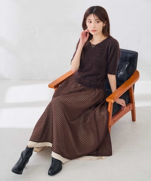 a.v.v(アーヴェヴェ)の「前後2WAY/ラメフェザーハーフスリーブプルオーバー(ニット/セーター・レディース・チャコールグレー/ブラウン・39)」の21枚目の写真