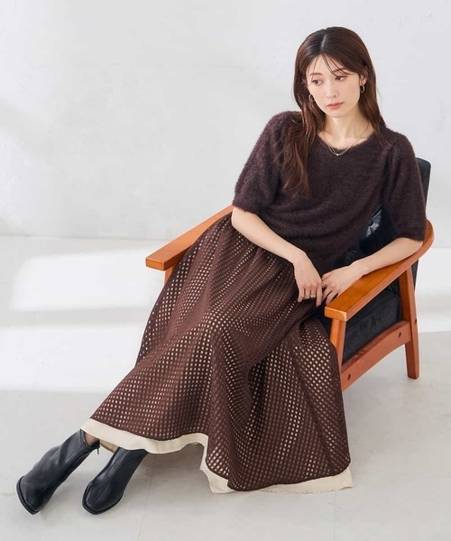 a.v.v(アーヴェヴェ)の「前後2WAY/ラメフェザーハーフスリーブプルオーバー(ニット/セーター・レディース・チャコールグレー/ブラウン・39)」の22枚目の写真